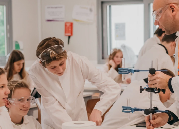 Students in the lab
